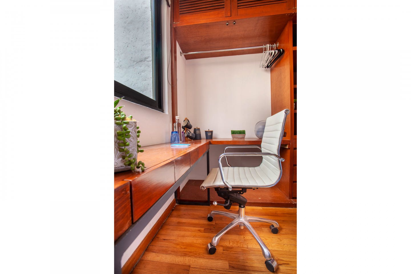 Epsilon Room - 20