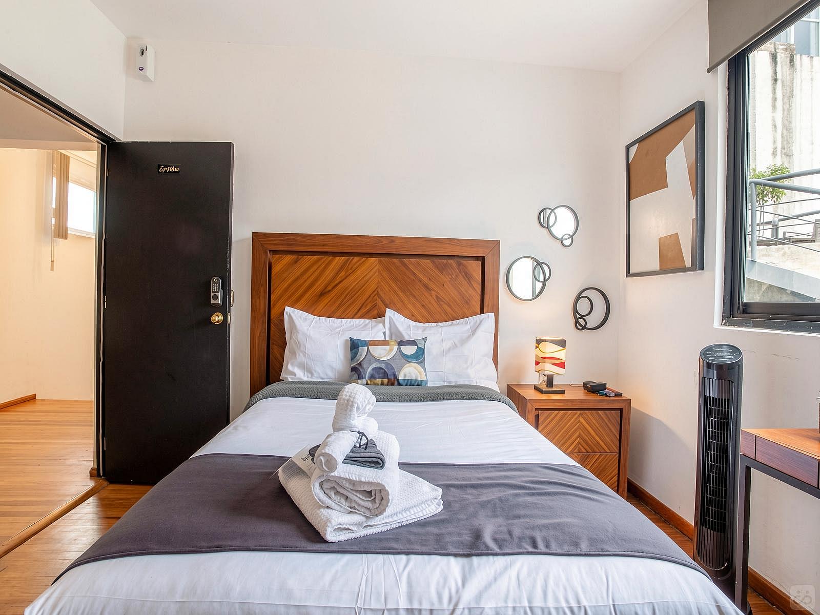 Epsilon Room - 71