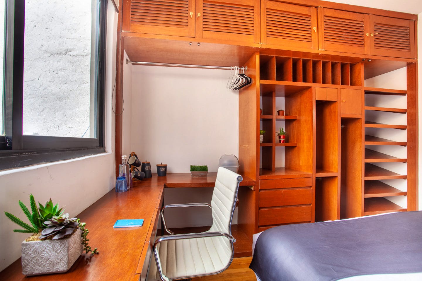 Epsilon Room - 19