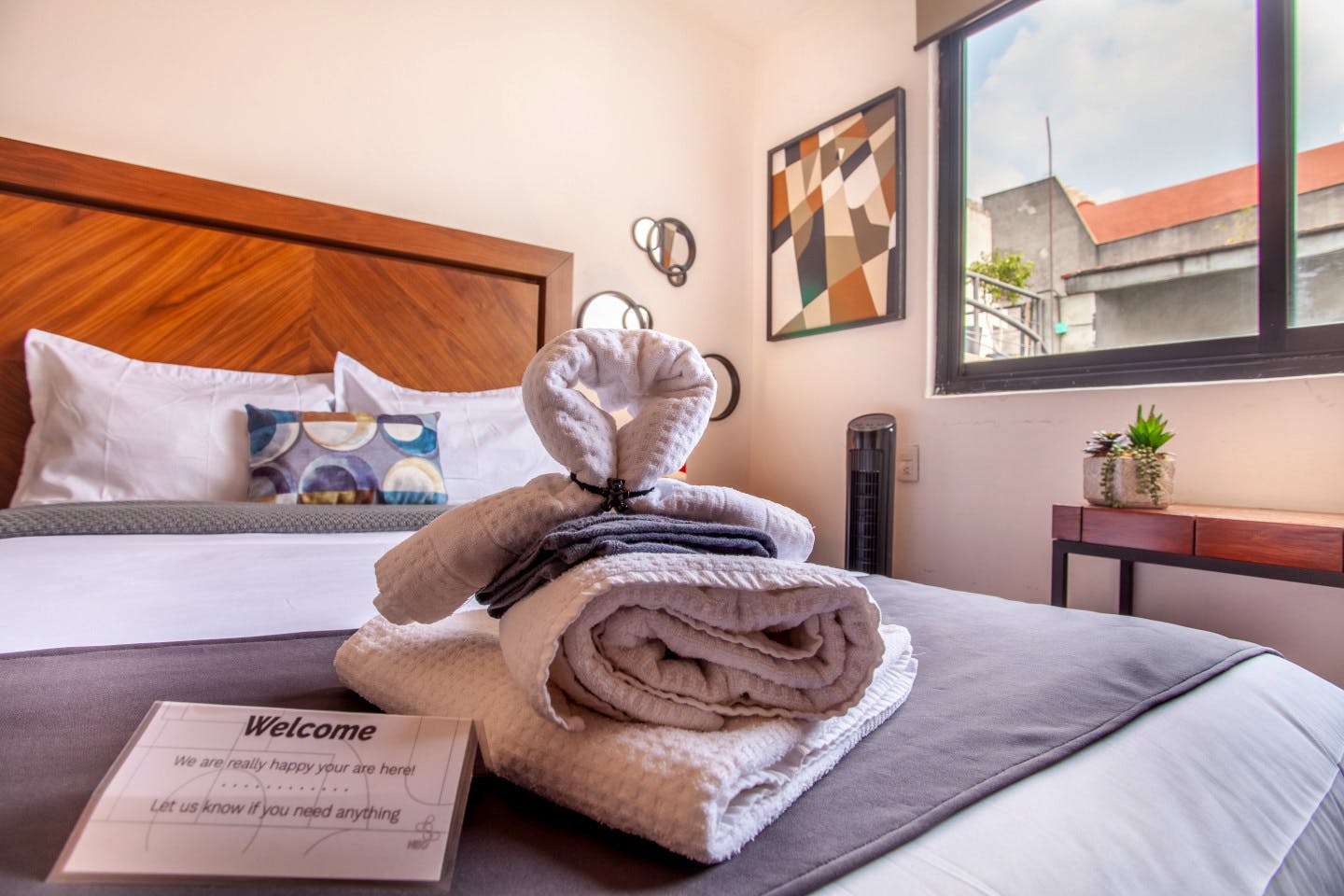 Epsilon Room - 24