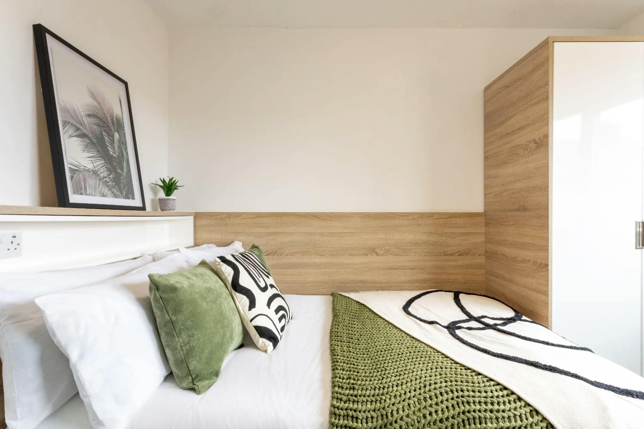  Planet Mars | 5 Bedroom House  -  Cathedral Campus  - Gallery -  2