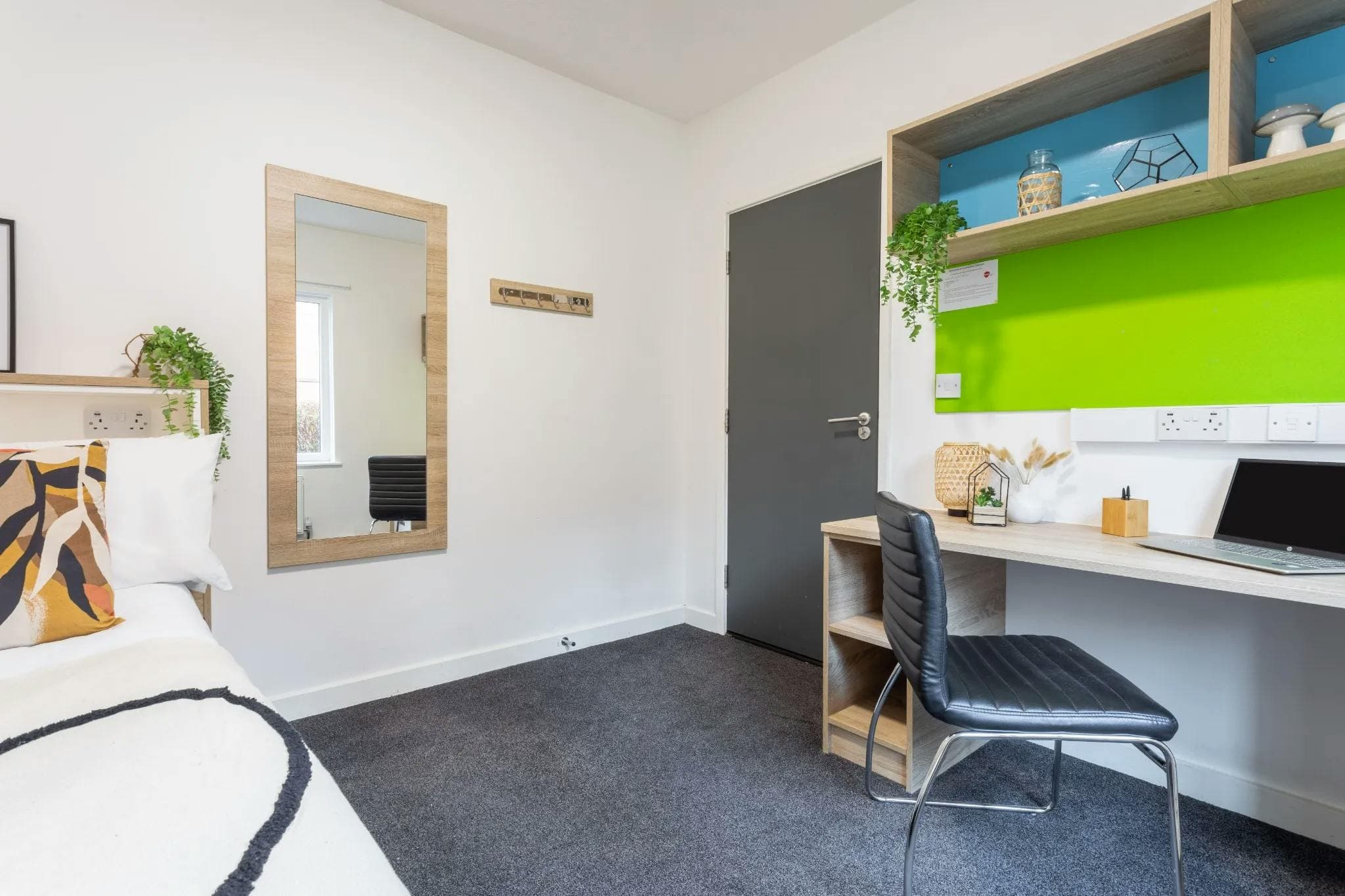  Planet Venus | 4 Bedroom House  -  Cathedral Campus  - Gallery -  5