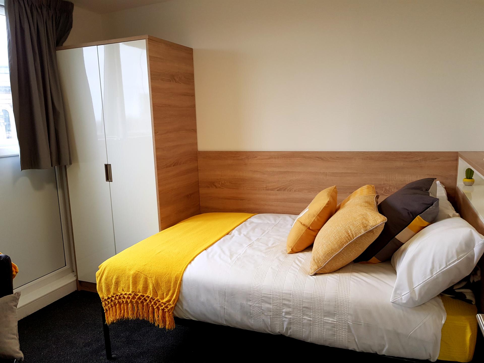 Gold Non En-Suite - Cathedral Campus - Gallery - 34