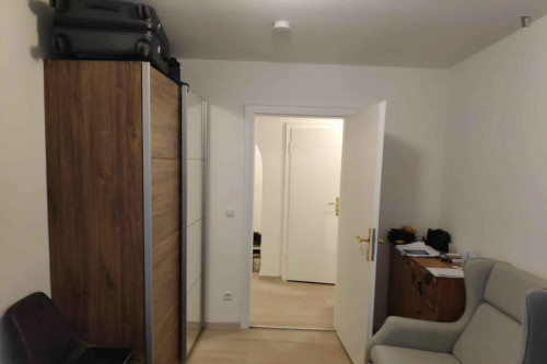 Charming double bedroom in Sendling