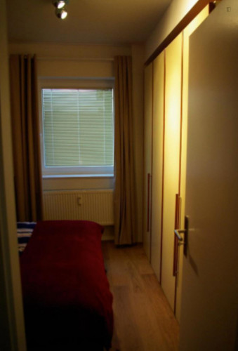 Amazing, good for 2, sunny, balcony, lift, high quality, 20 min to all destin.