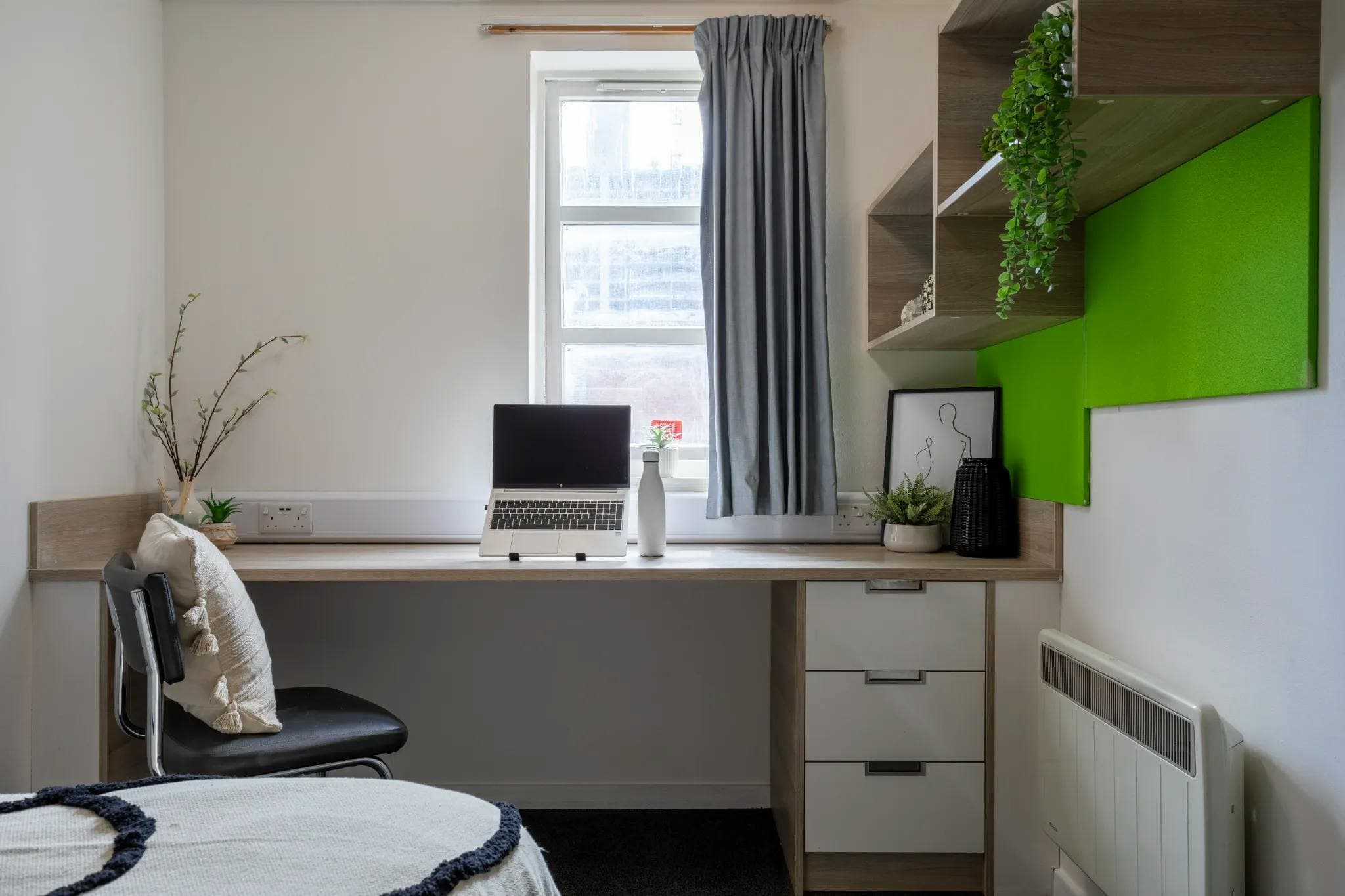  Silver Non En-Suite - Large  -  Manchester Student Village  - Gallery -  1