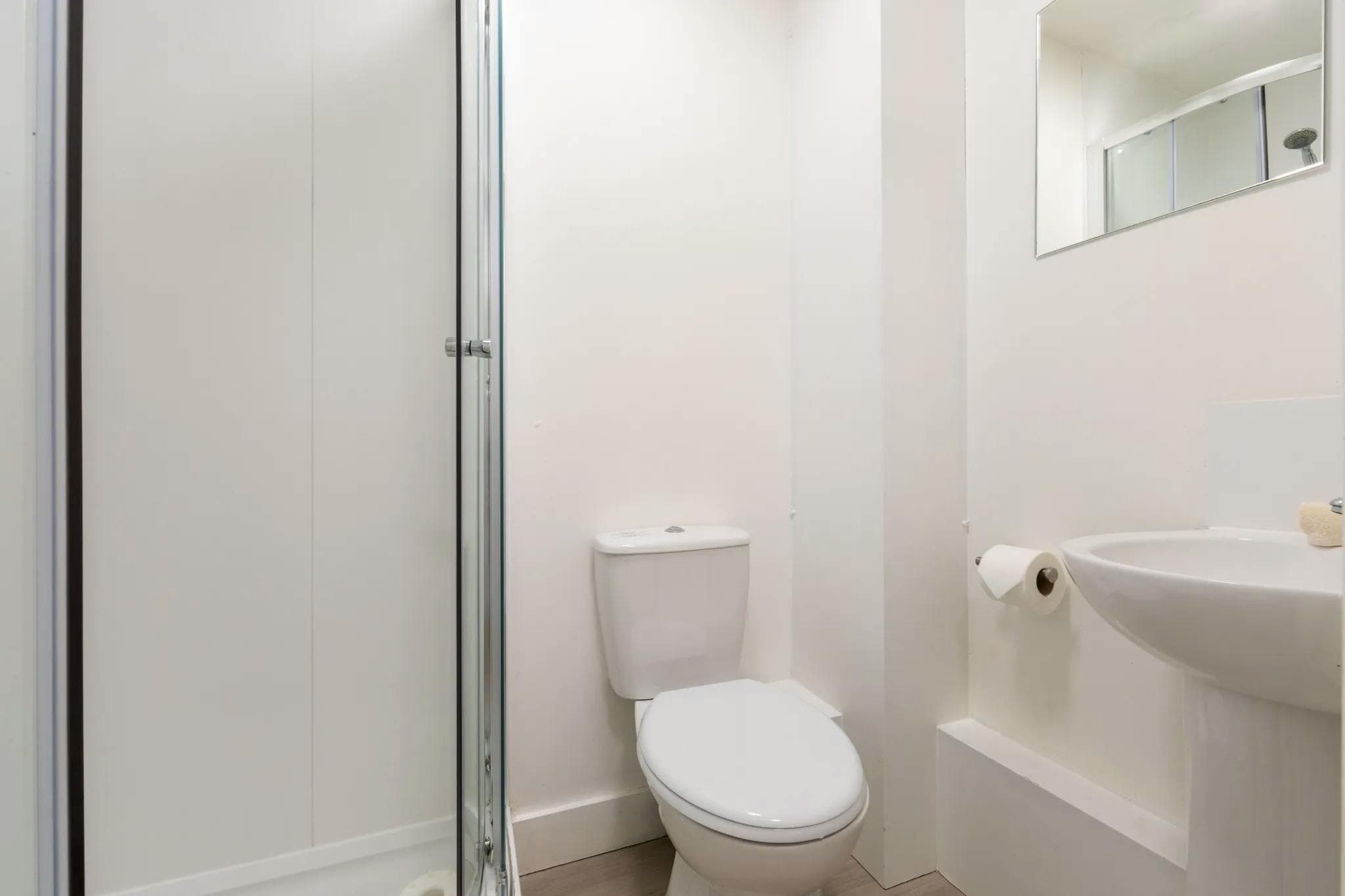 Gold En-Suite  -  Manchester Student Village  - Gallery -  4