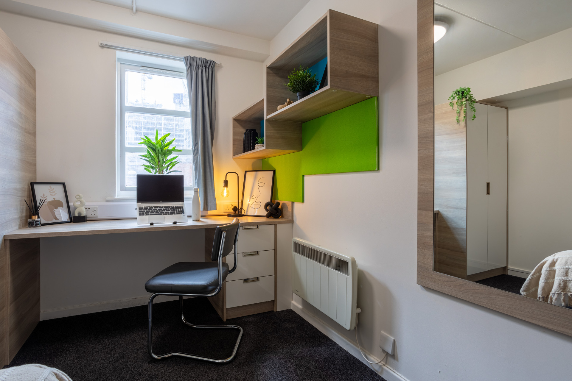  بلوتو بلس  -  Manchester Student Village  - Gallery -  25