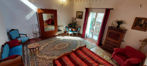 Large cozy double bedroom with private balcony in Palermo's historic center - Gallery - 29
