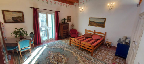 Large cozy double bedroom with private balcony in Palermo's historic center - Gallery - 27