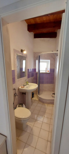 Large cozy double bedroom with private balcony in Palermo's historic center