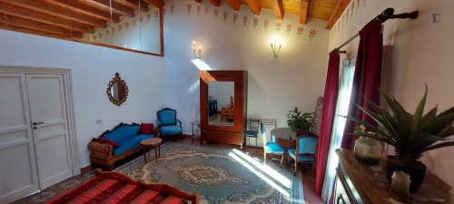 Large cozy double bedroom with private balcony in Palermo's historic center - Gallery - 24
