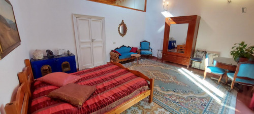 Large cozy double bedroom with private balcony in Palermo's historic center - Gallery - 26