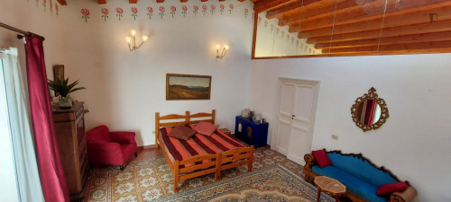 Large cozy double bedroom with private balcony in Palermo's historic center - Gallery - 30
