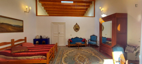 Large cozy double bedroom with private balcony in Palermo's historic center - Gallery - 20