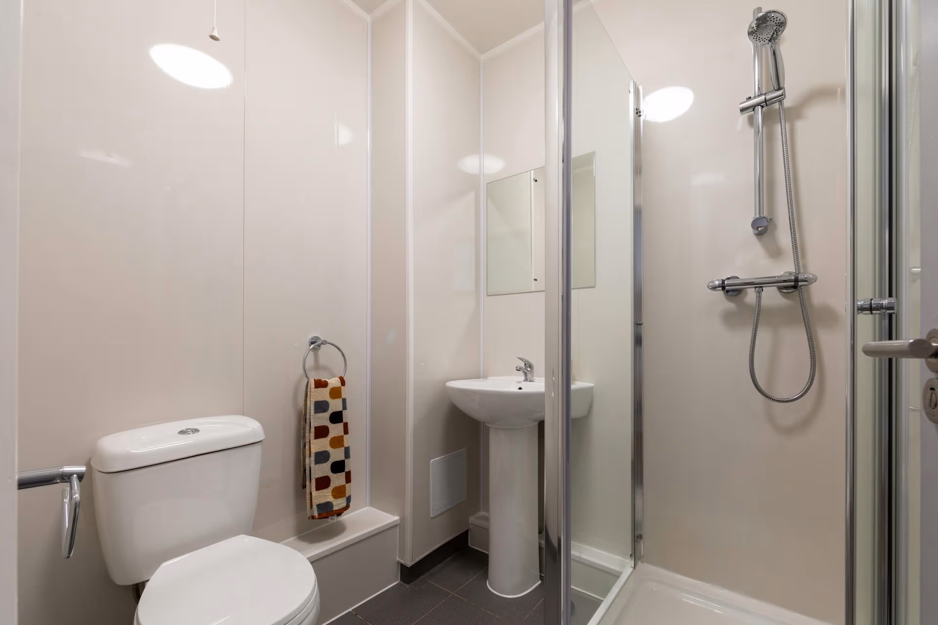  Silver En-Suite  -  MSV South  - Gallery -  5
