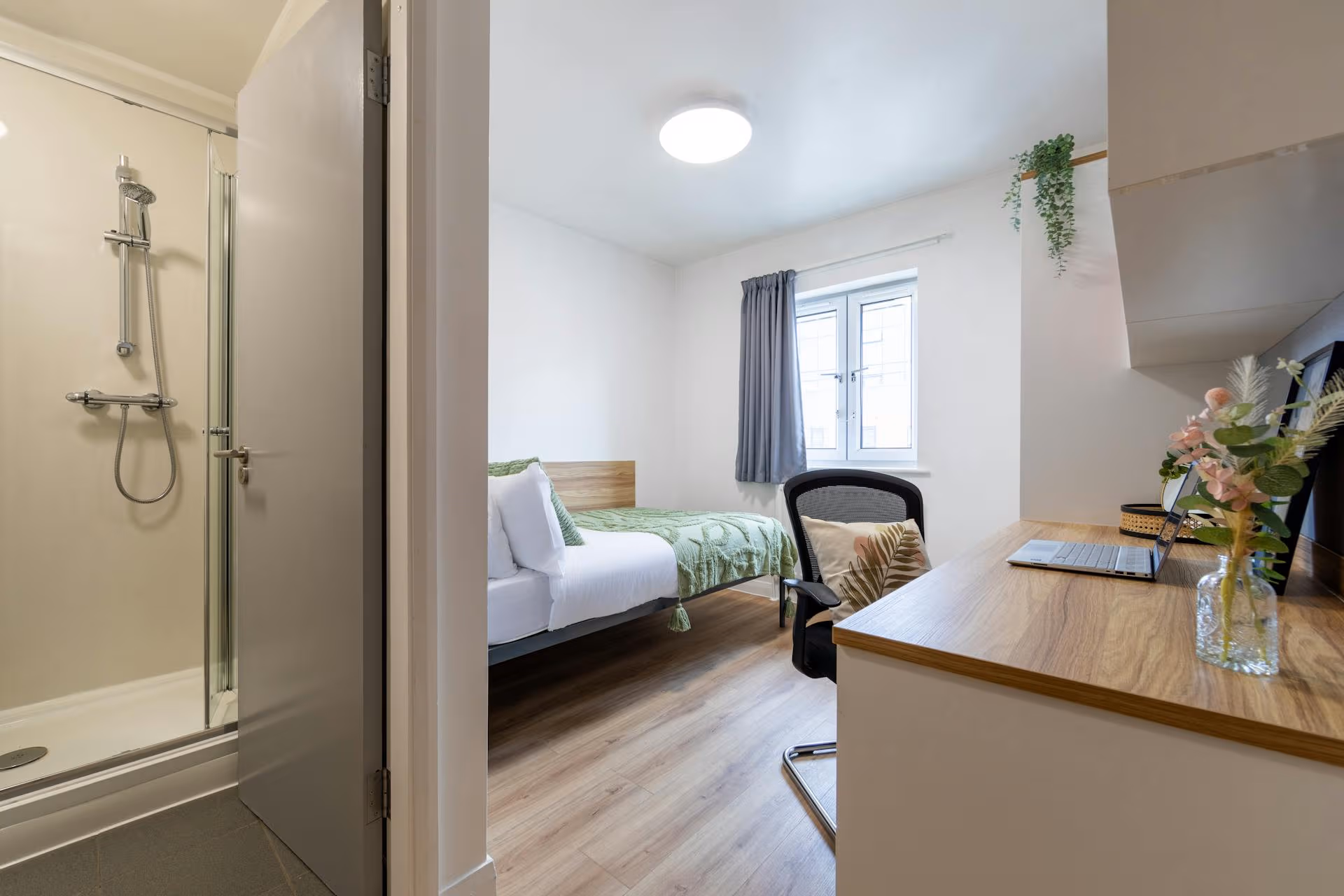  Silver En-Suite  -  MSV South  - Gallery -  4