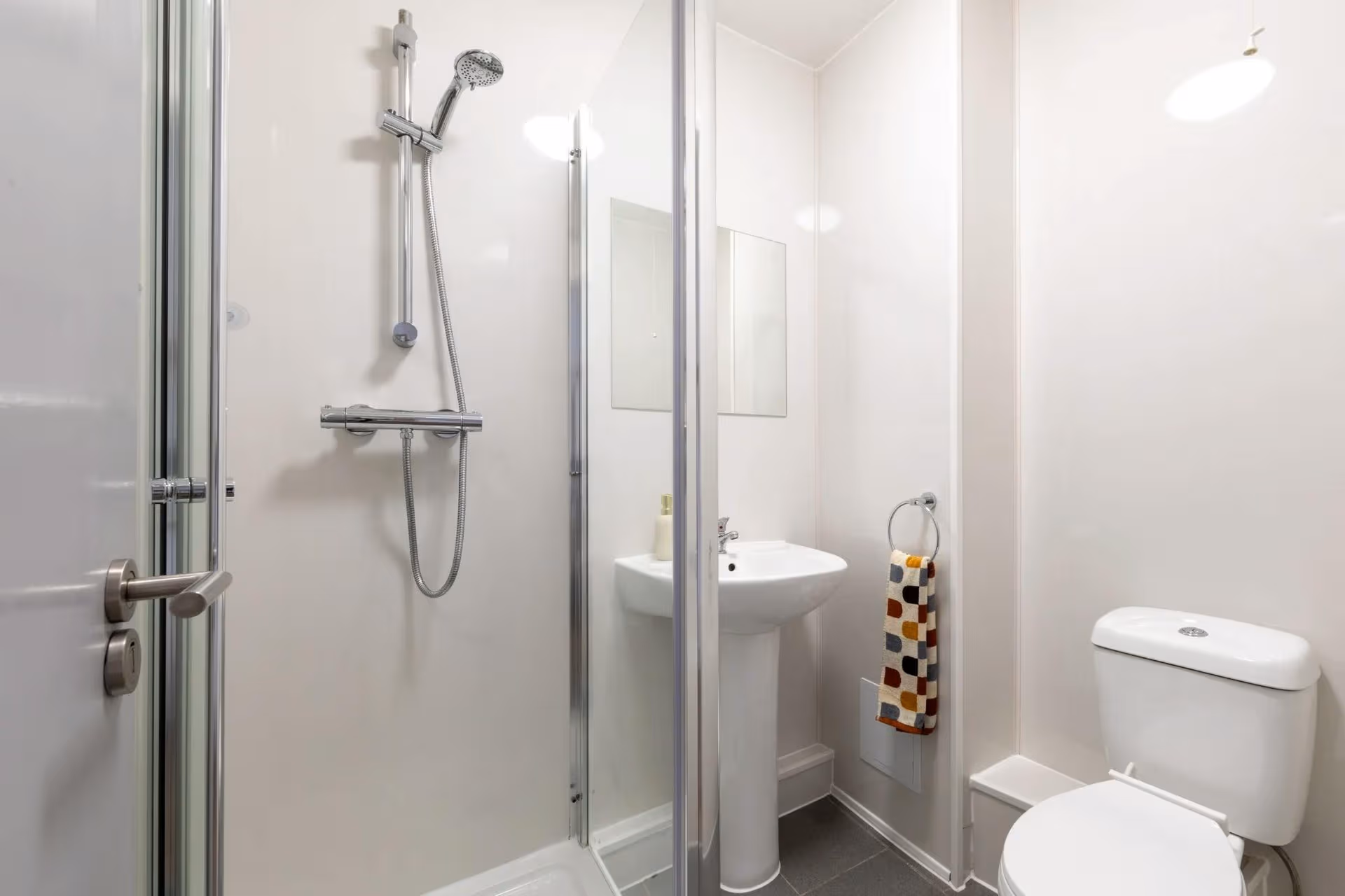  Silver En-Suite  -  MSV South  - Gallery -  9