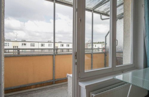 Spacious and stylish double bedroom with balcony