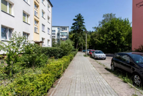 Charming double bedroom in a 4-bedroom apartment near Betriebsbahnhof Berlin-Schöneweide train station - Gallery - 16