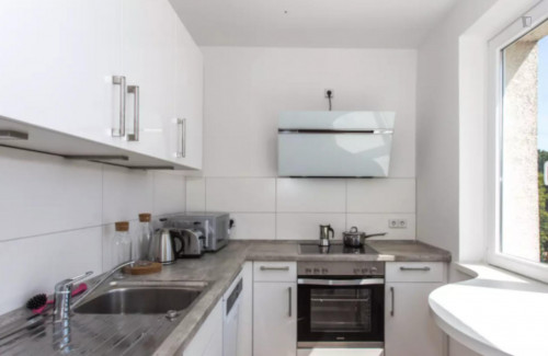 Charming double bedroom in a 4-bedroom apartment near Betriebsbahnhof Berlin-Schöneweide train station - Gallery - 7
