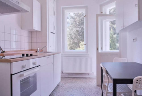Bright single bedroom in a 3-bedroom apartment near U Grenzallee (Berlin) transport stop - Gallery - 14