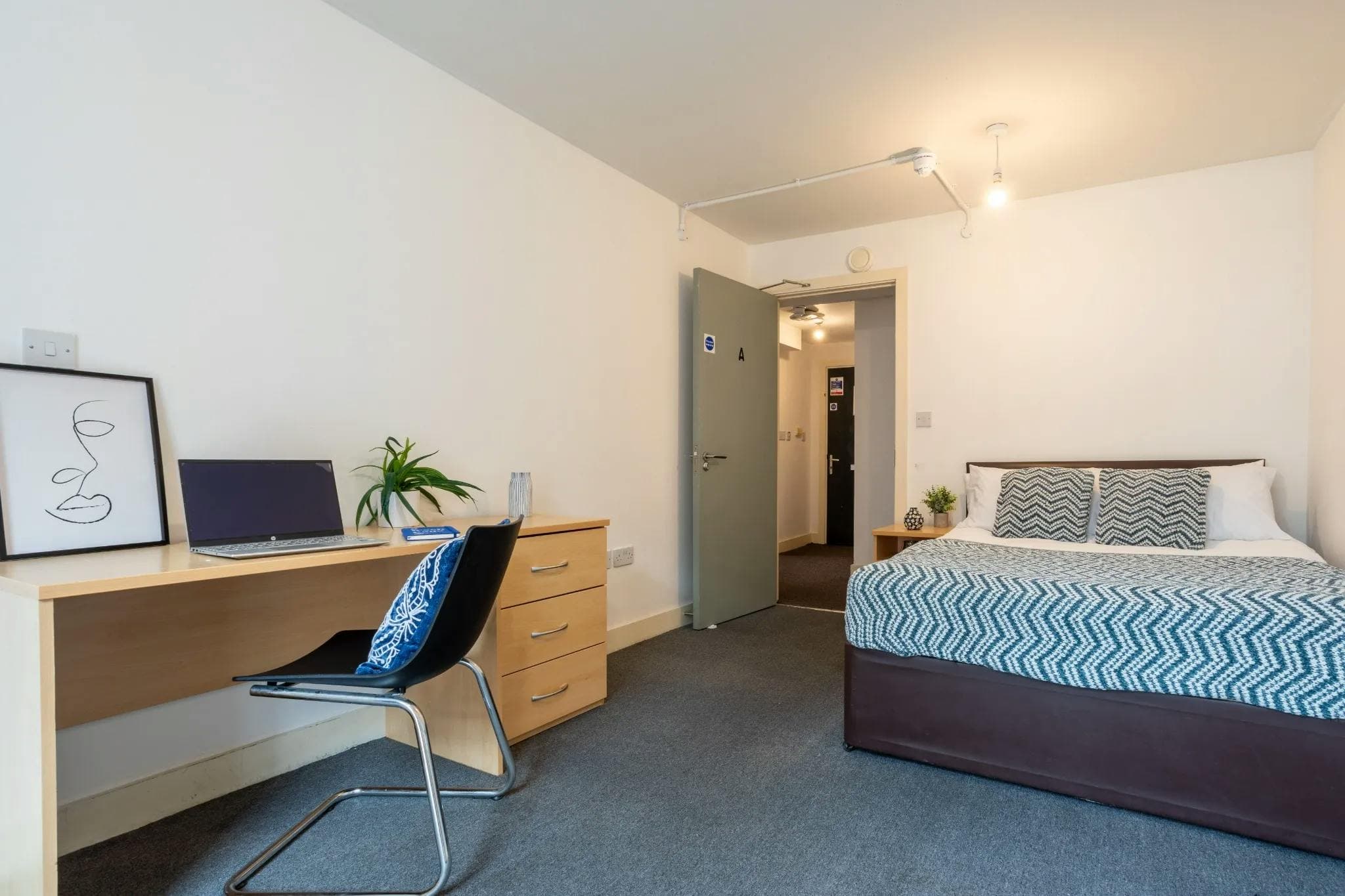  Gold Non En-Suite Top Floor  -  The Grafton  - Gallery -  1