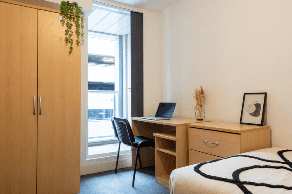  Silver Non En-Suite - Top Floor  -  The Grafton  - Gallery -  21