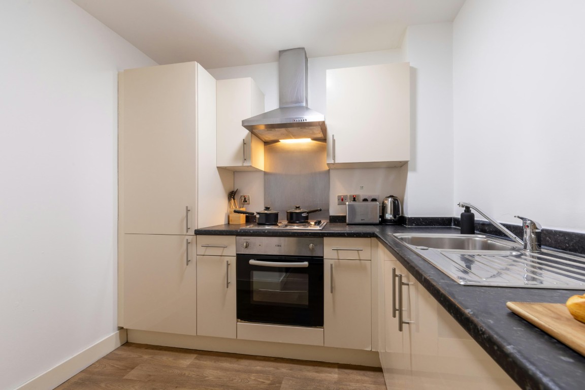 Silver Non En-Suite - The Grafton - Gallery - 3