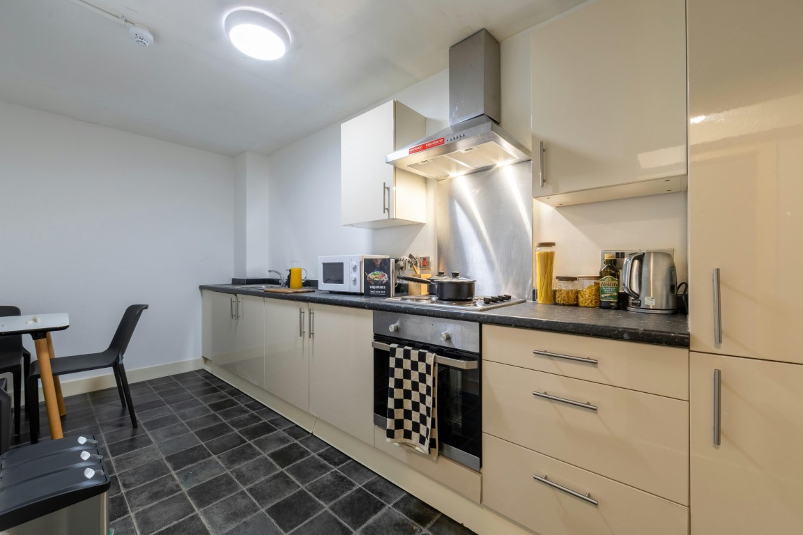 Silver Non En-Suite - The Grafton - Gallery - 11