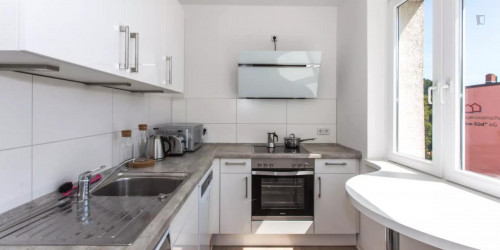 Ample double bedroom in residential Adlershof - Gallery - 13