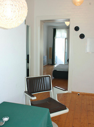 Compact and bright studio in Friedrichshain - Gallery - 11