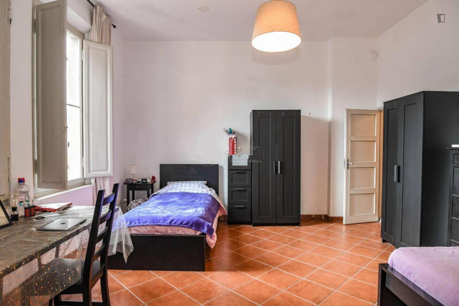 Welcoming Twin Ensuite Bedroom Near Parco Massari - 1