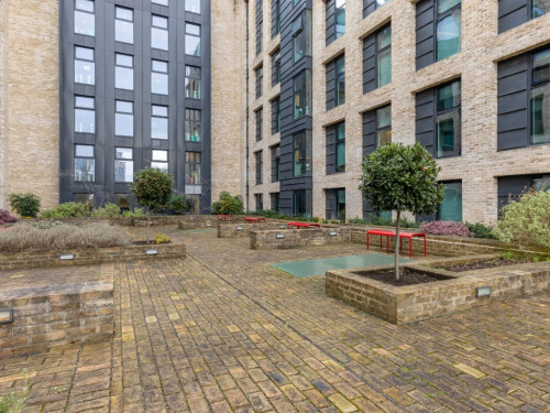 Spring Mews - Gallery - 16