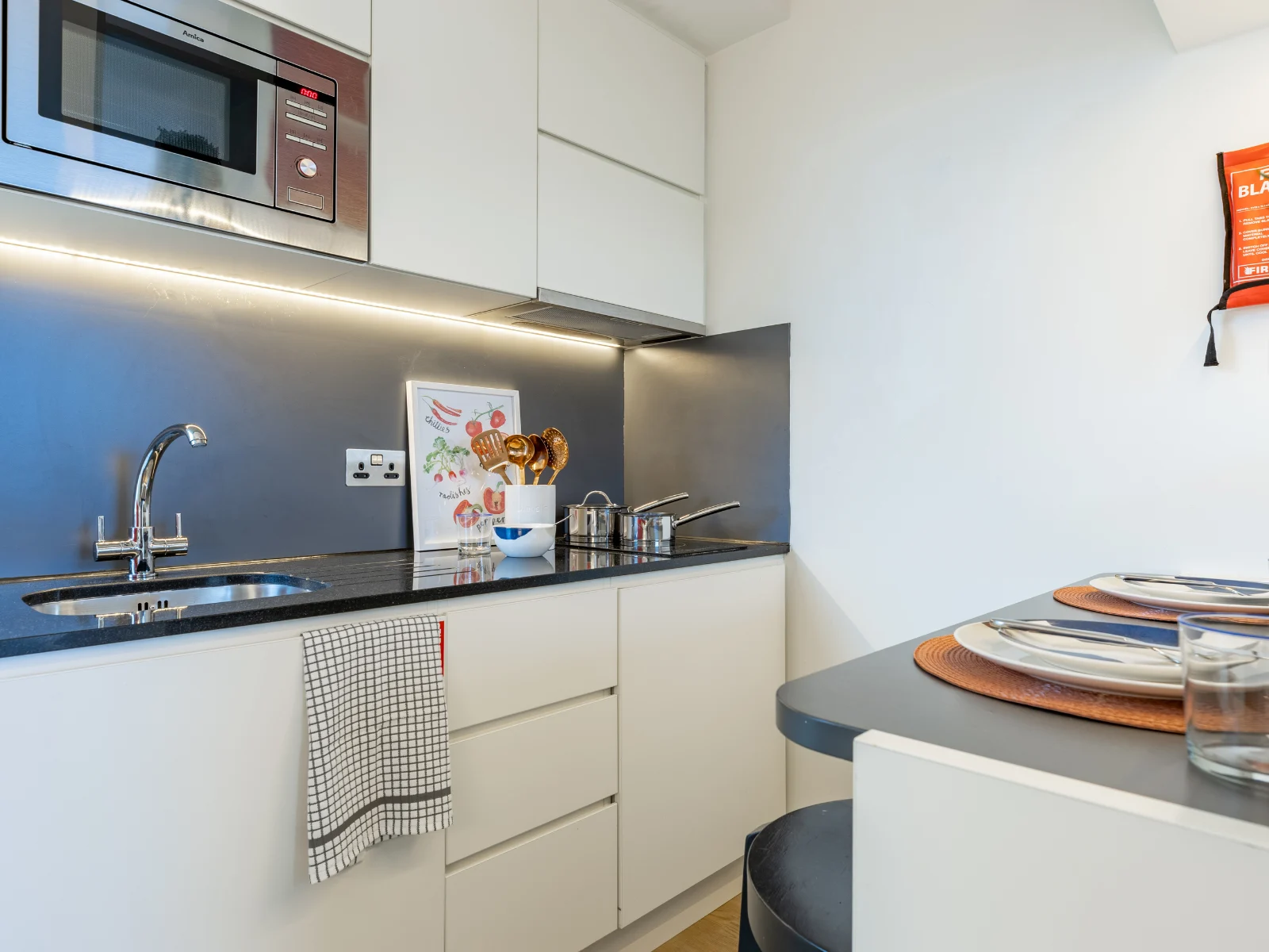  Economy Studio  -  Spring Mews  - Gallery -  7