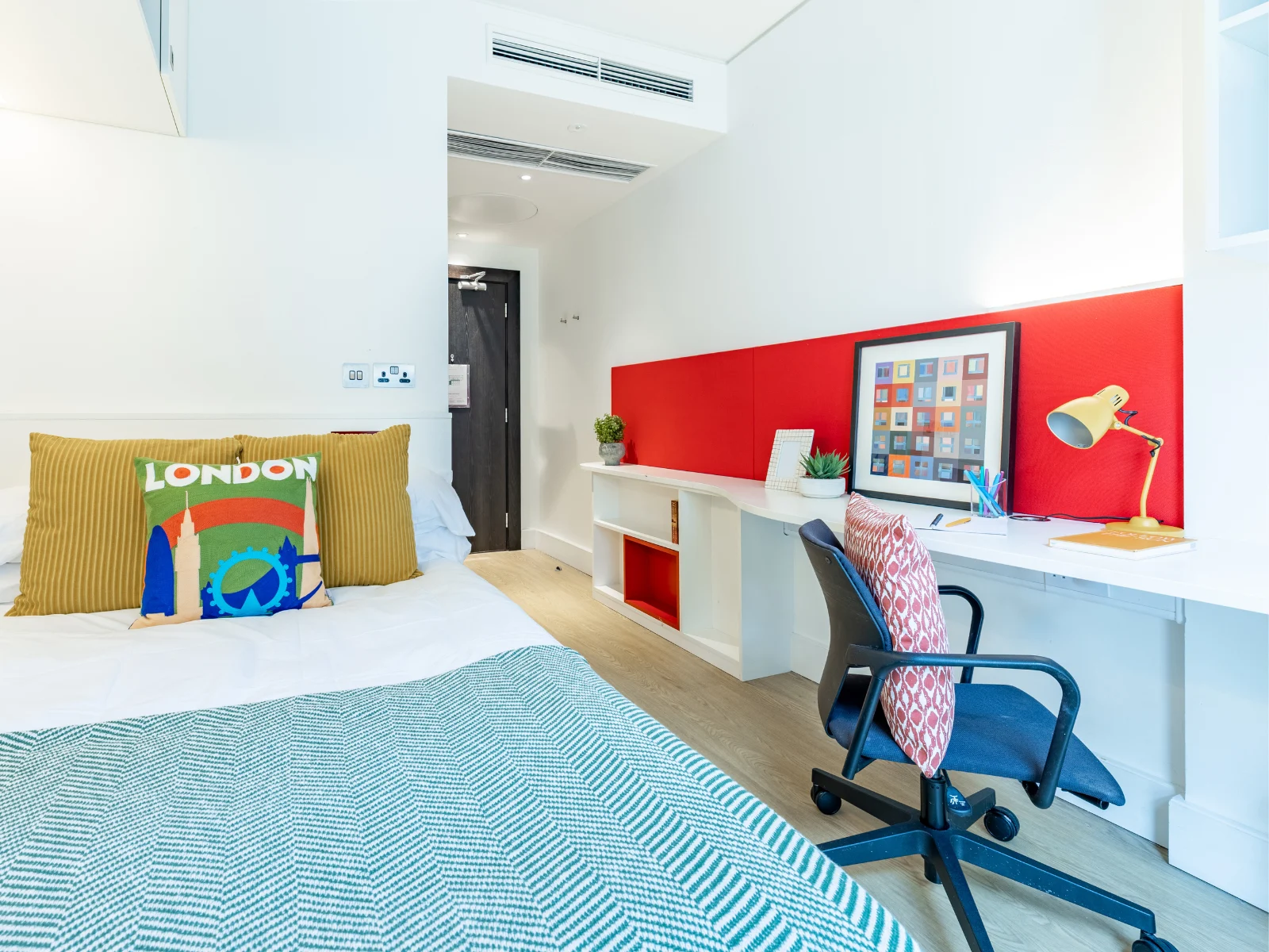  Bronze Single En-Suite  -  Spring Mews  - Gallery -  1