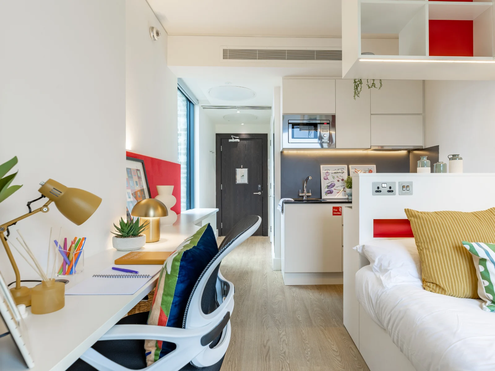  Classic Studio  -  Spring Mews  - Gallery -  8