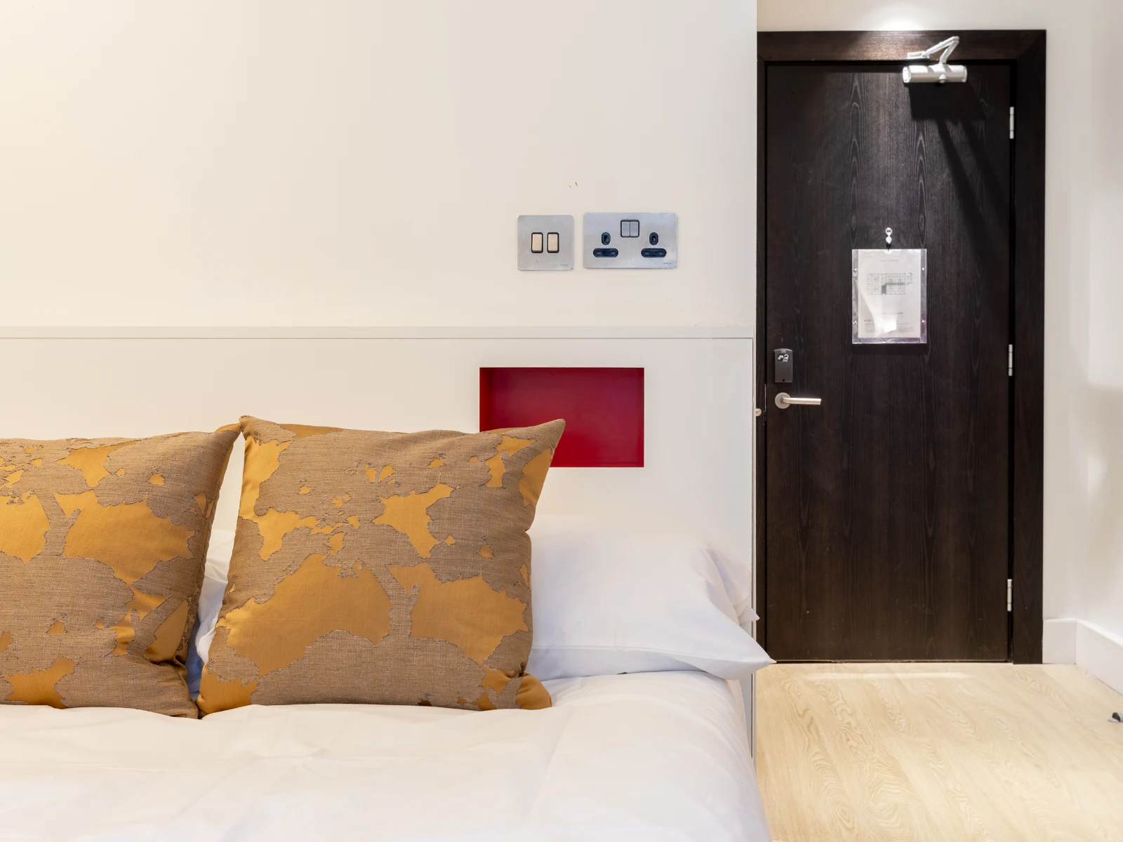  Classic En Suite  -  Spring Mews  - Gallery -  5