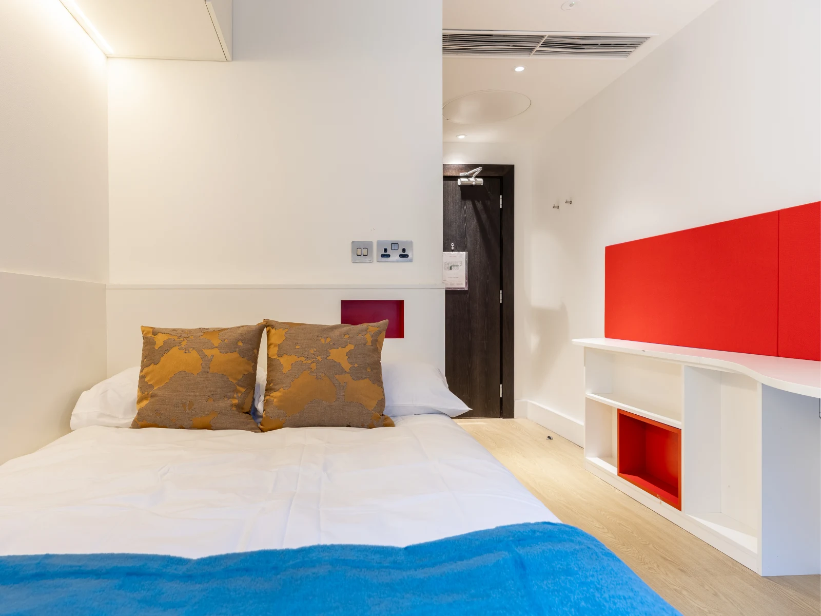  Classic En Suite  -  Spring Mews  - Gallery -  1