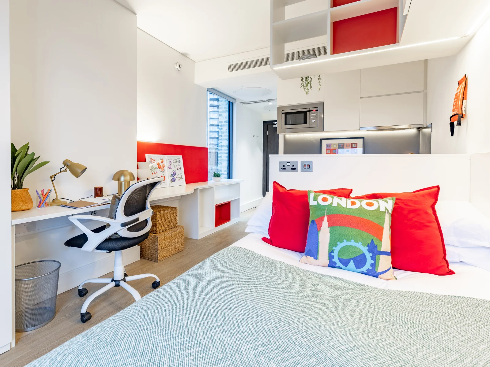  Premium Studio  -  Spring Mews  - Gallery -  7