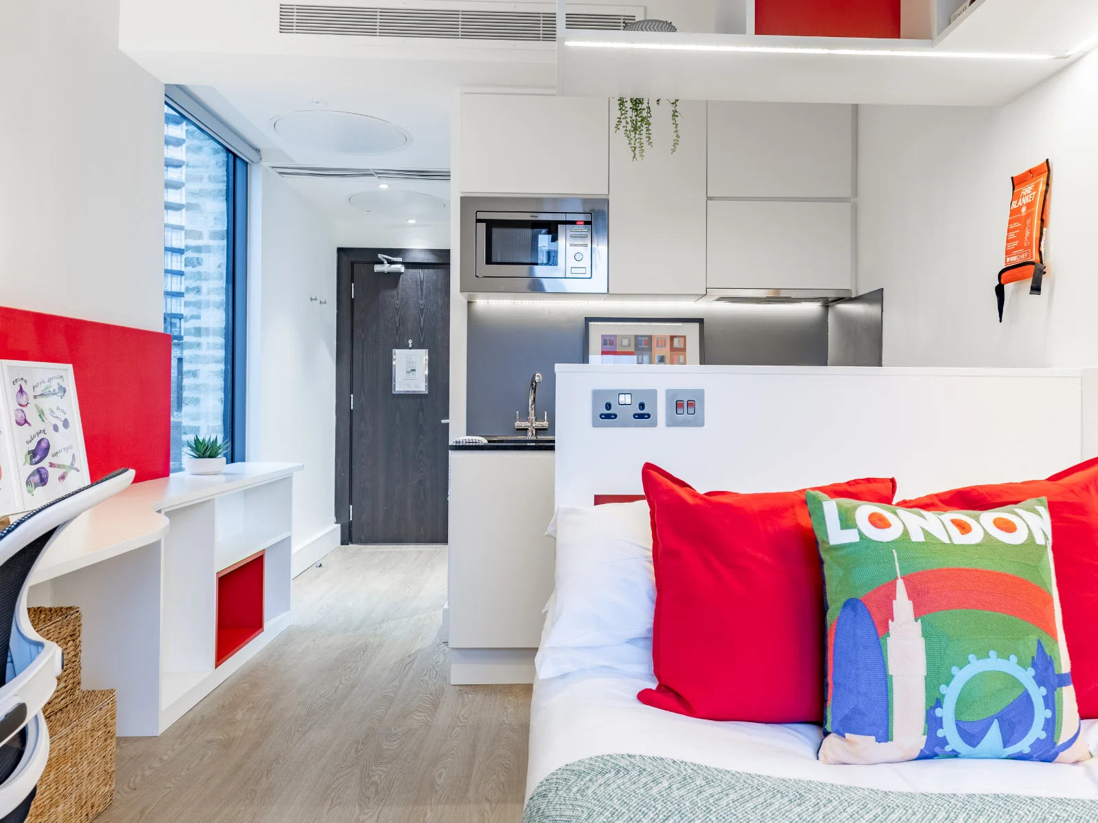  Premium Studio  -  Spring Mews  - Gallery -  1