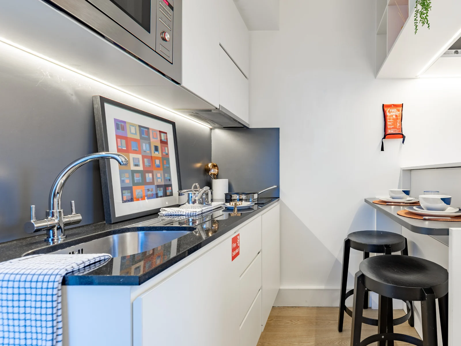  Premium Studio  -  Spring Mews  - Gallery -  5