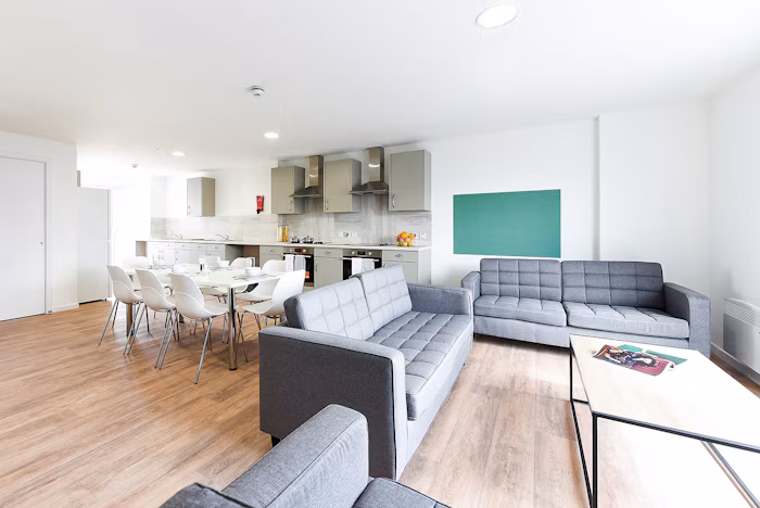 En-Suite Platinum - 6