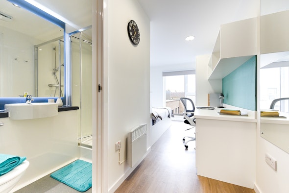  En-Suite Bronze  -  Pittodrie Street  - Gallery -  6