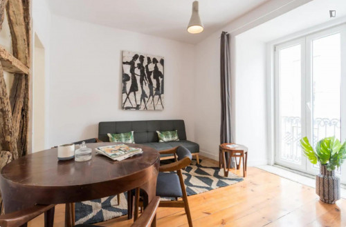 Stunning apartment in vibrant Santa Catarina, near Chiado, IADE ISEG