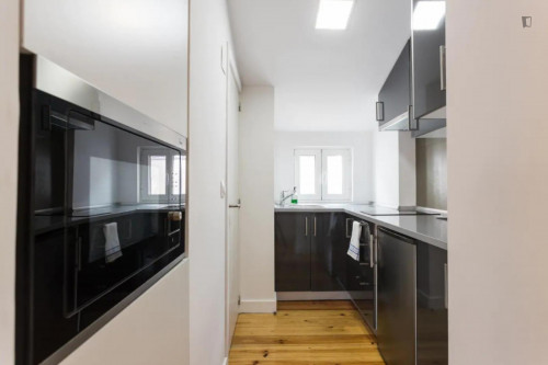 LOVELY 1-Bedrom close to ISEG, IADE and Chiado. Premium location! - Gallery - 9