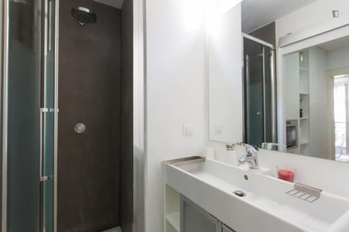 Splendid flat next to IADE - Faculdade de Design, Tecnologia e Comunicação - Gallery - 12