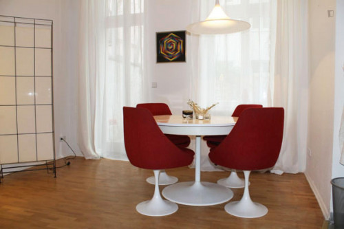Modern 1-bedroom apartment near the Eberswalder Straße metro