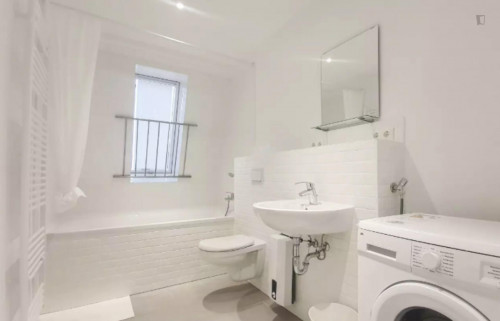 Spacious single bedroom in Kreuzberg - Gallery - 8