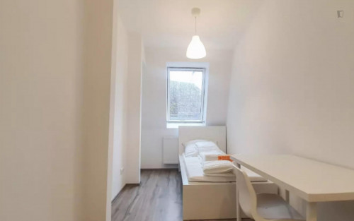 Spacious single bedroom in Kreuzberg - Gallery - 2